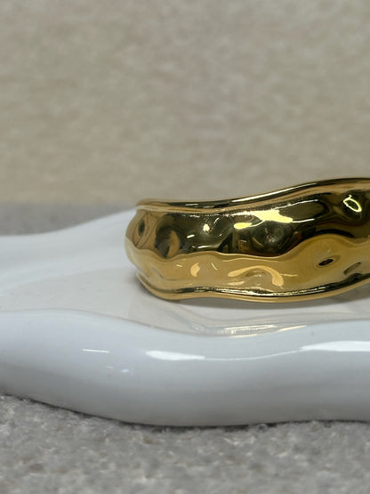 Dibé Bangle