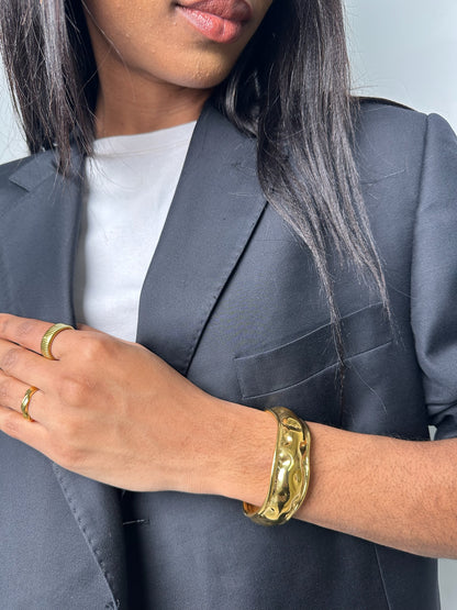 Dibé Bangle